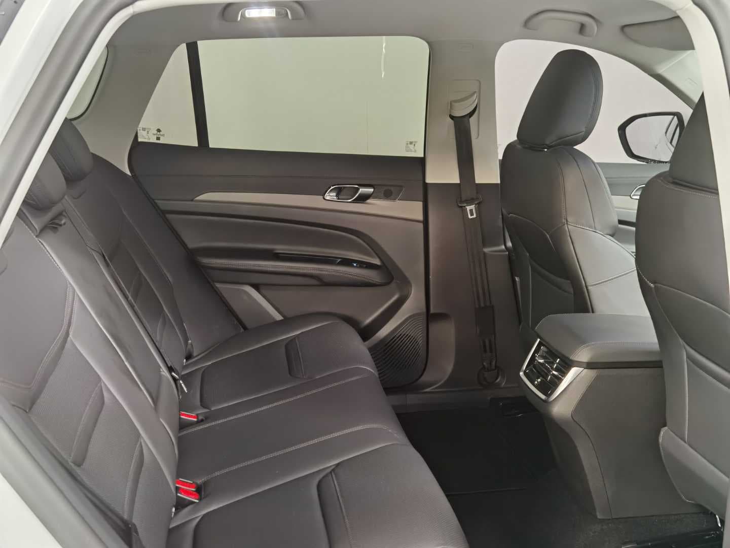 FORD TERRITORY TREND 1.8L ECOBOOST A/T image 13