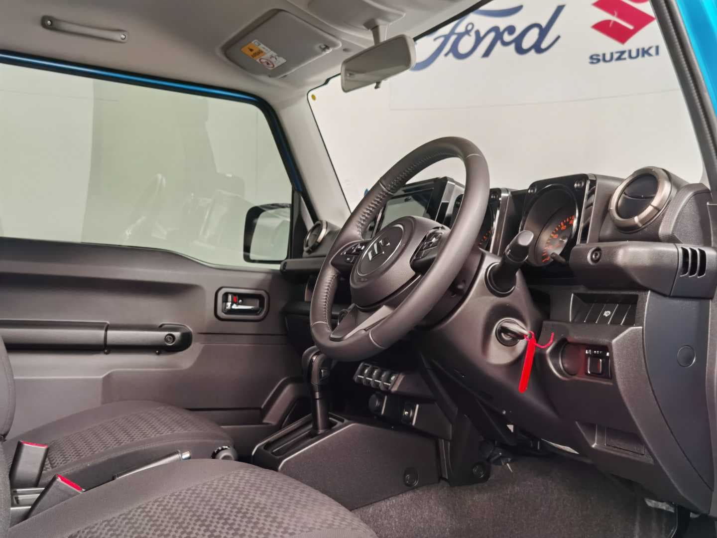 SUZUKI JIMNY 1.5 GLX A/T image 19