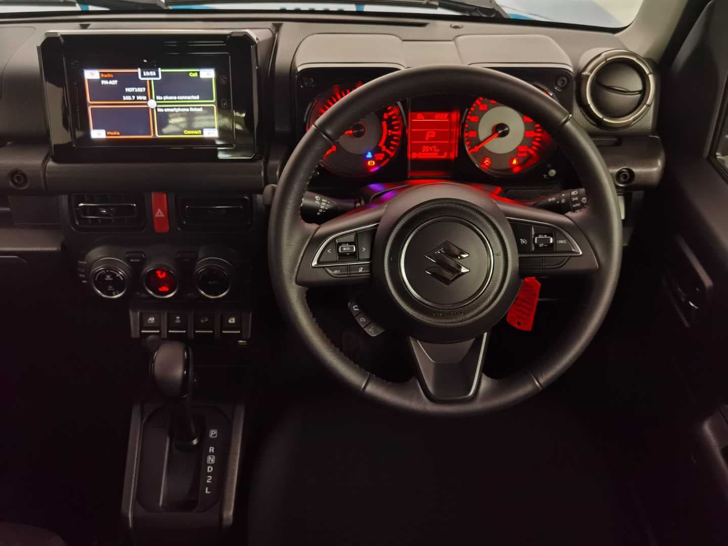 SUZUKI JIMNY 1.5 GLX A/T image 18