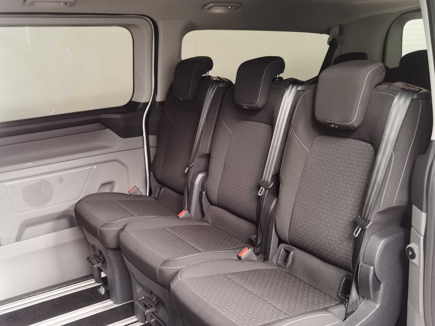 FORD TOURNEO CUSTOM 2.0TDCi TREND A/T (96KW) image 18