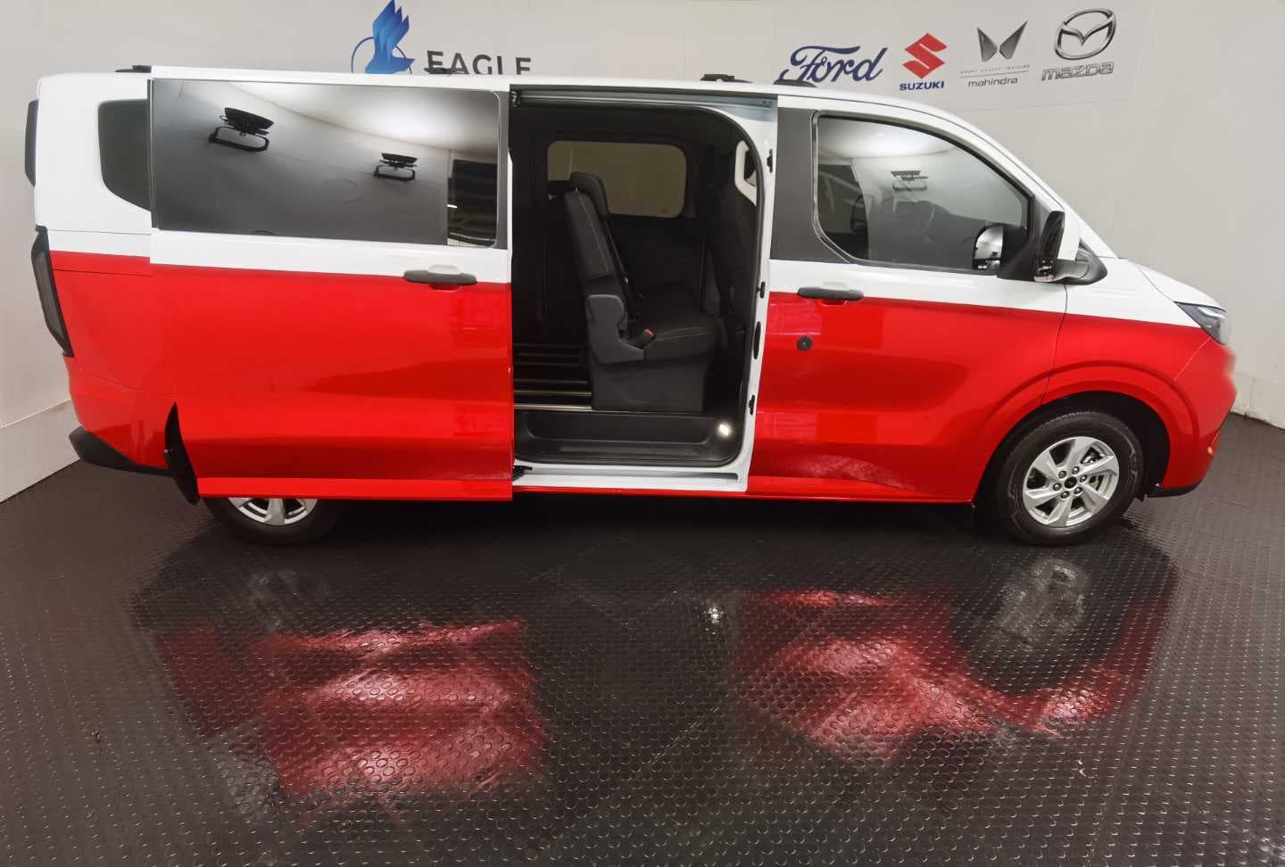 FORD TOURNEO CUSTOM 2.0TDCi TREND A/T (96KW) image 9