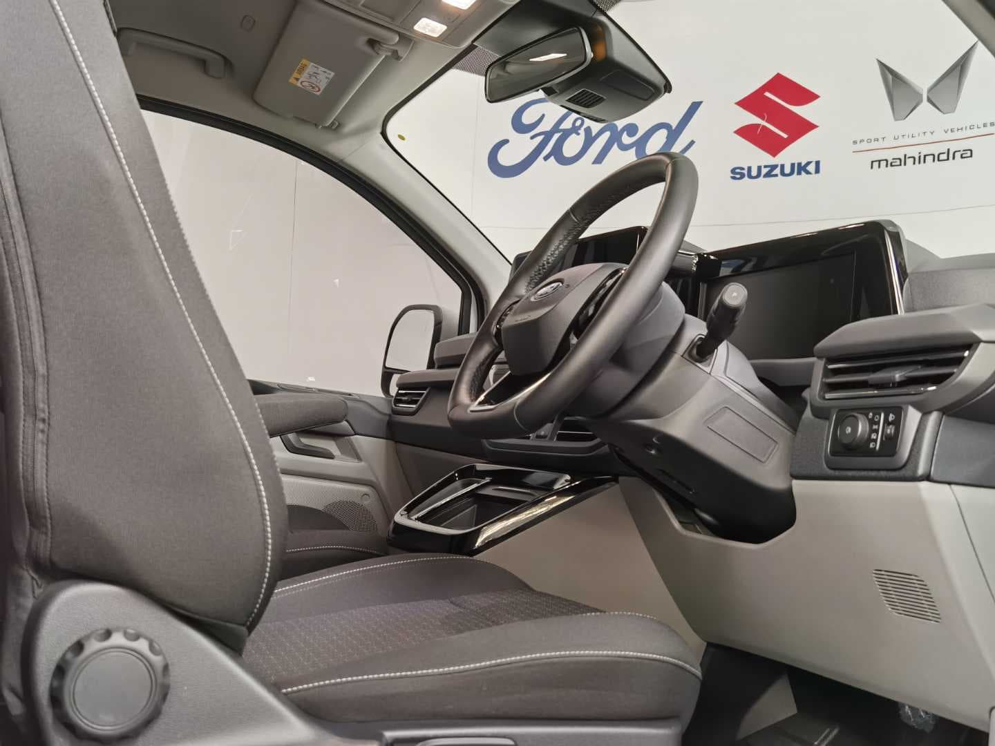 FORD TOURNEO CUSTOM 2.0TDCi TREND A/T (96KW) image 14