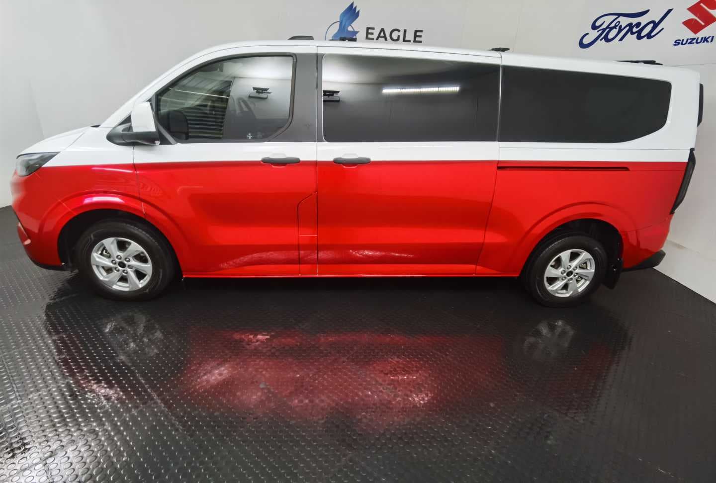 FORD TOURNEO CUSTOM 2.0TDCi TREND A/T (96KW) image 10