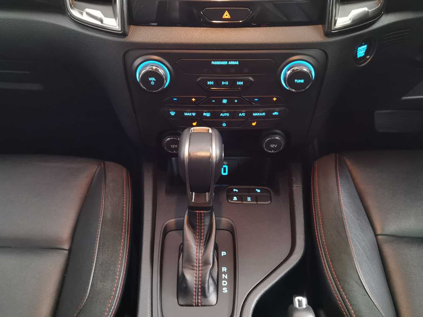FORD RANGER 2.0D BI-TURBO STORMTRAK A/T P/U D/C image 17