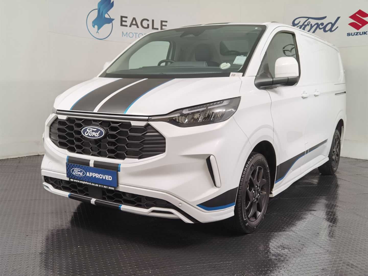 FORD TRANSIT CUSTOM 2.0 TDCi SPORT A/T  F/C P/V image 3