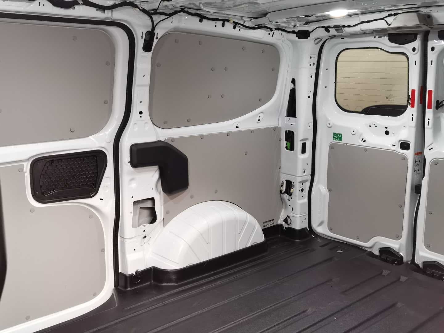 FORD TRANSIT CUSTOM 2.0 TDCi SPORT A/T  F/C P/V image 8