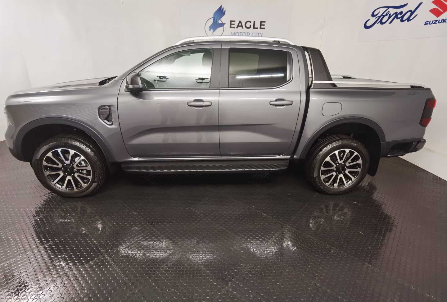 FORD RANGER 2.0D BI-TURBO WILDTRAK 4X4 A/T D/C P/U image 9