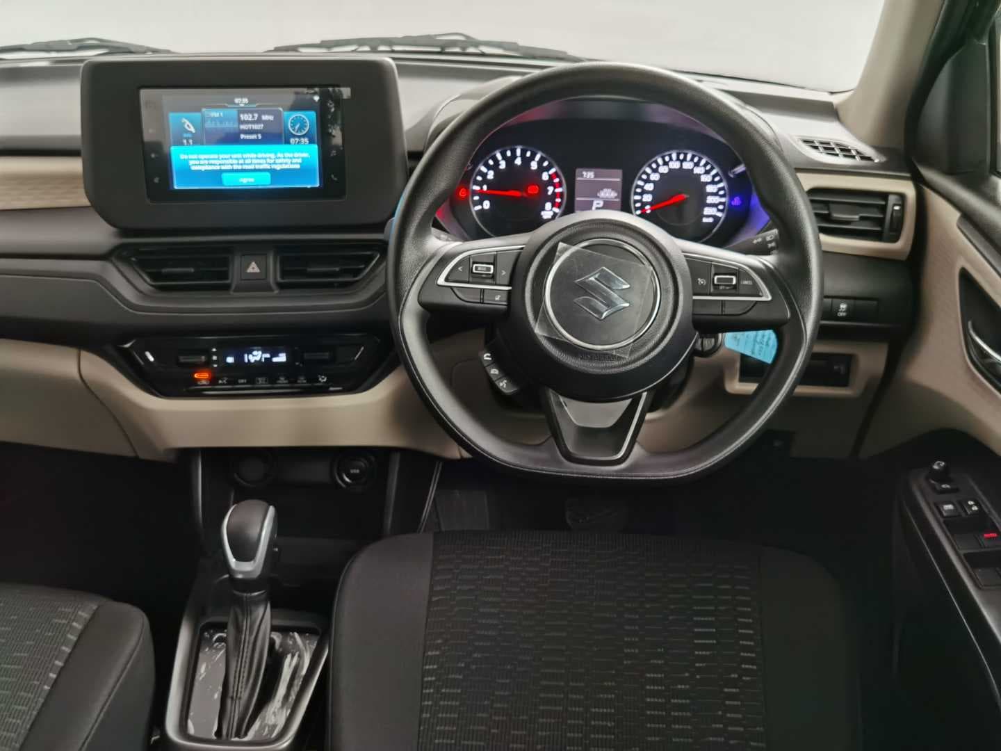 SUZUKI DZIRE 1.2 GL+ CVT image 10