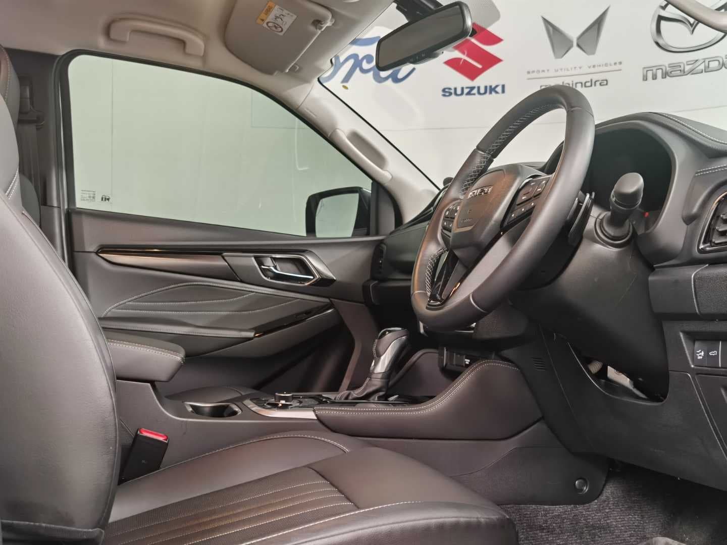 ISUZU MU-X 3.0D LSE 4X4 A/T image 22