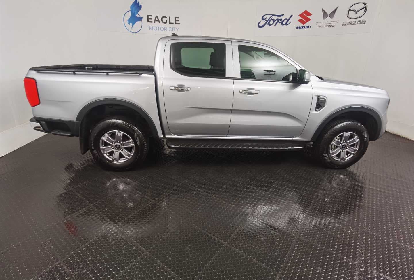 FORD RANGER 2.0D XL A/T D/C P/U image 9