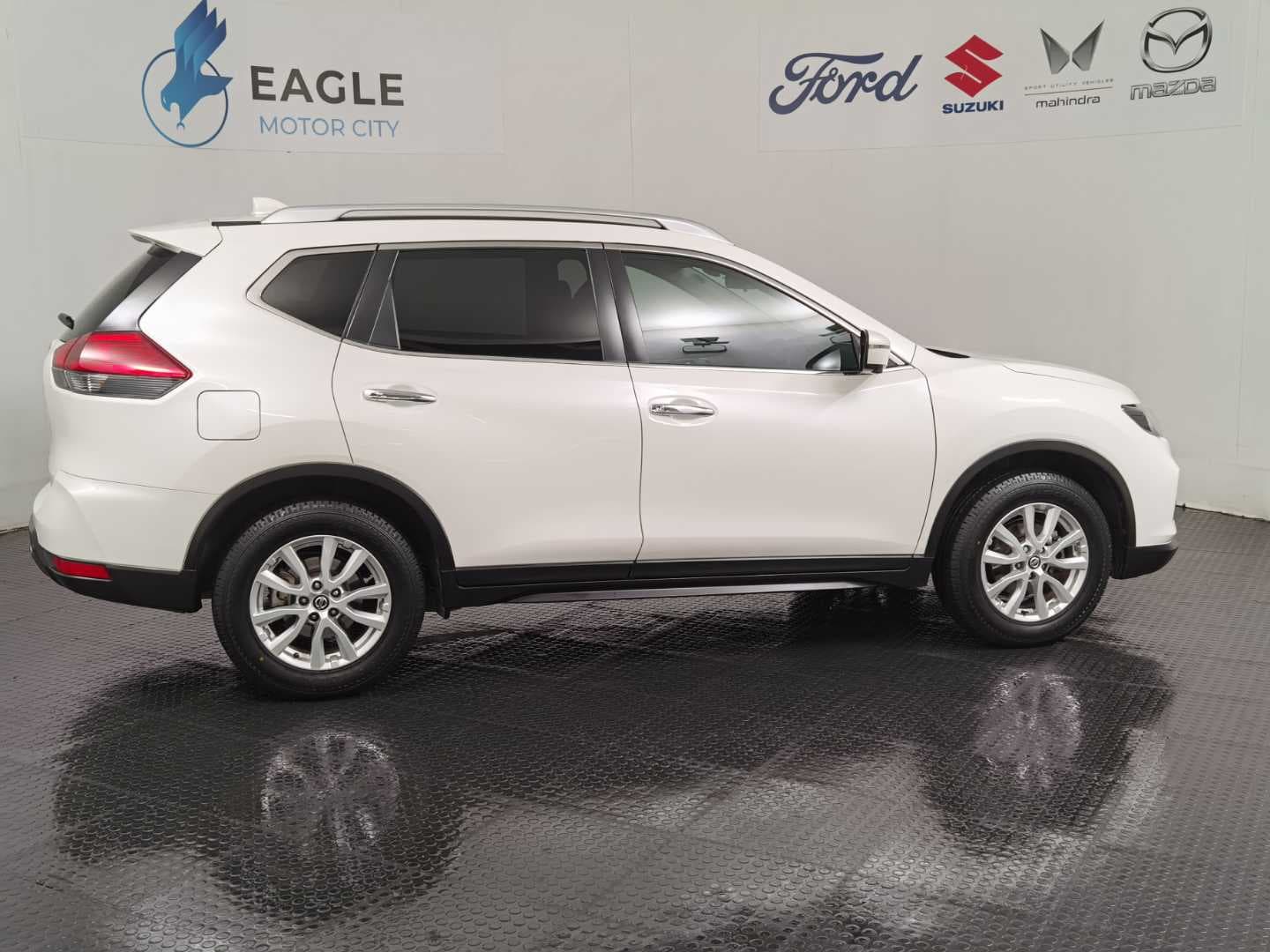 NISSAN X TRAIL 2.5 ACENTA 4X4 CVT image 10