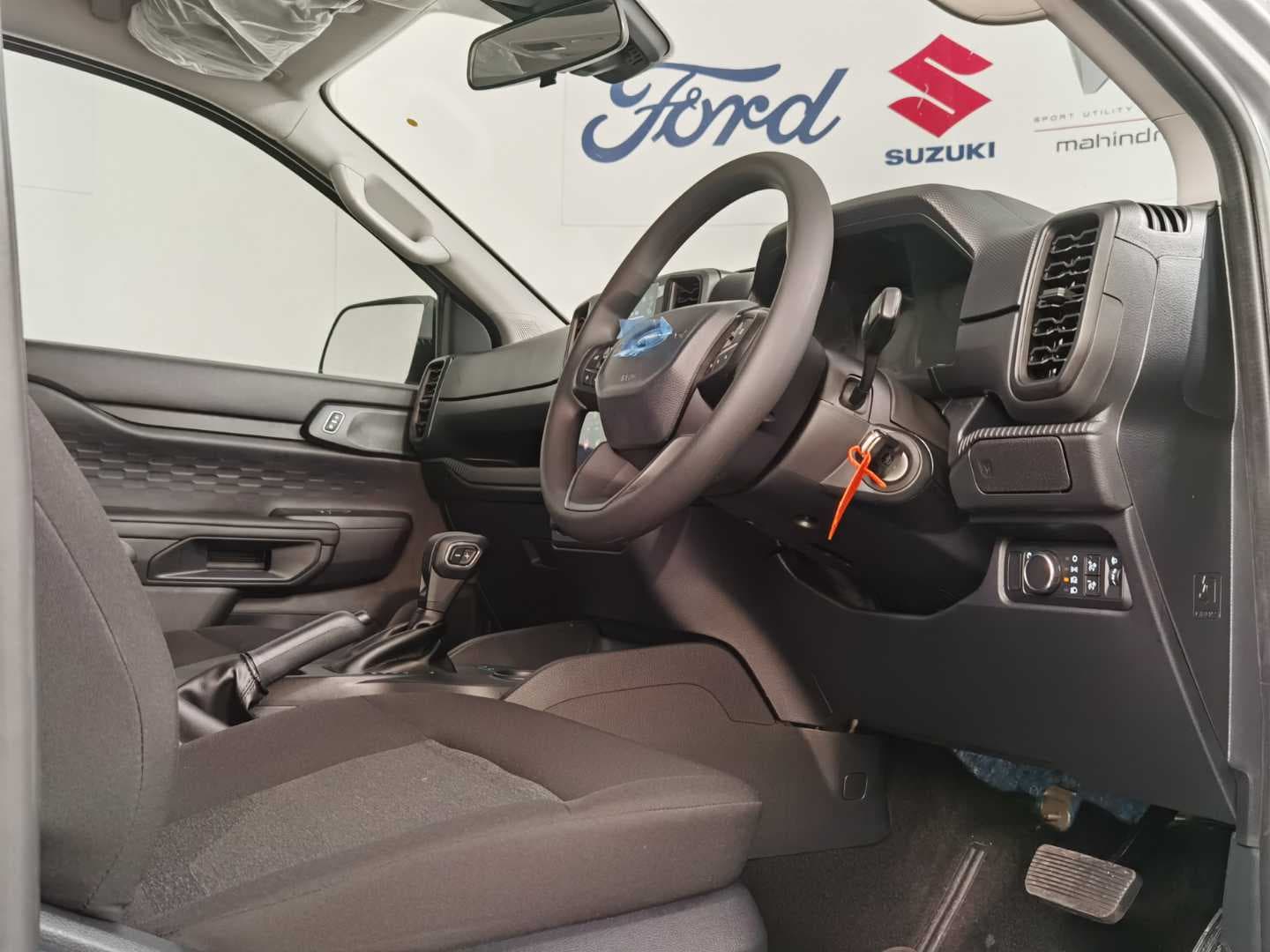 FORD RANGER 2.0D XL A/T D/C P/U image 13
