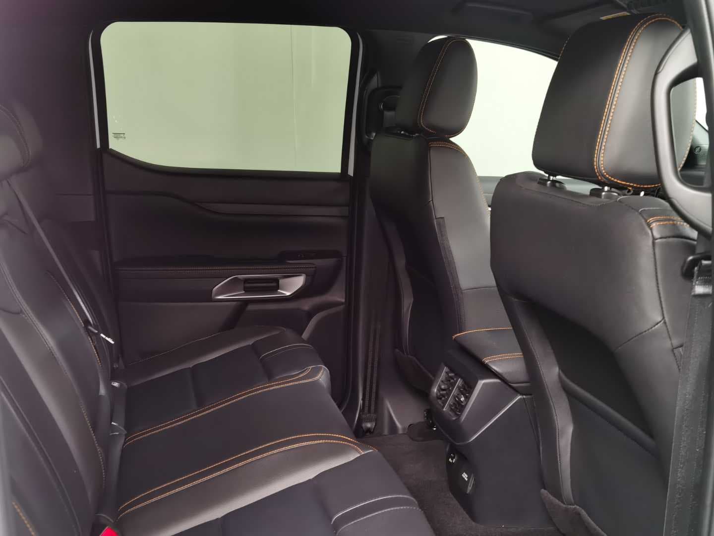 FORD RANGER 2.0D BI-TURBO WILDTRAK A/T D/C P/U image 20