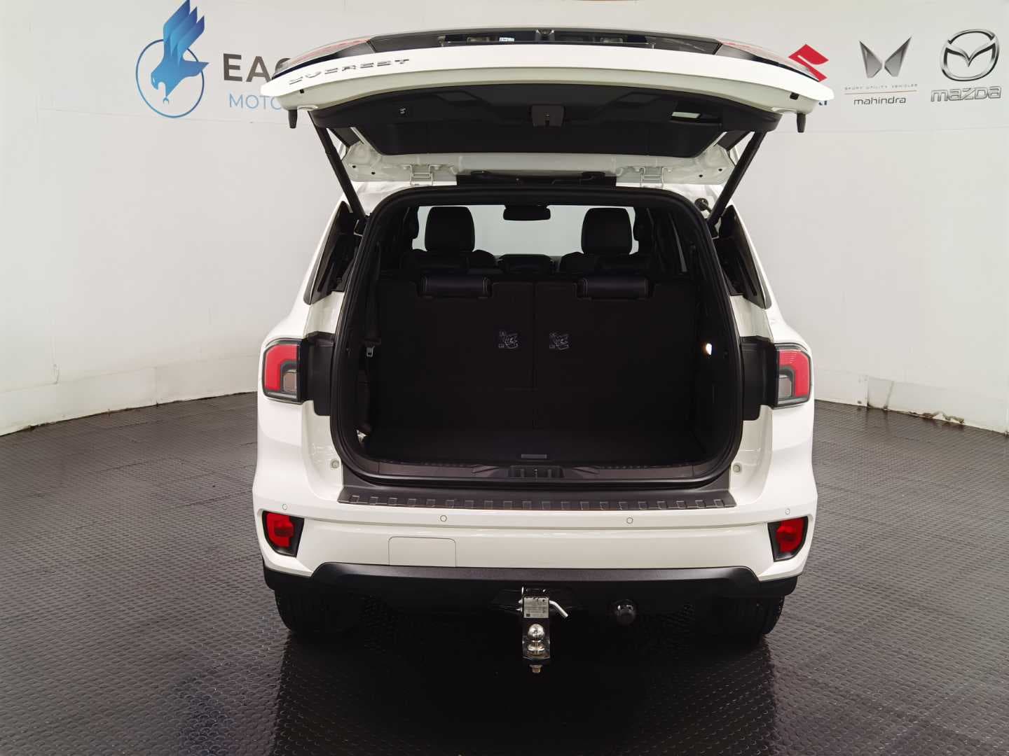 FORD EVEREST 3.0D V6 PLATINUM AWD A/T image 5
