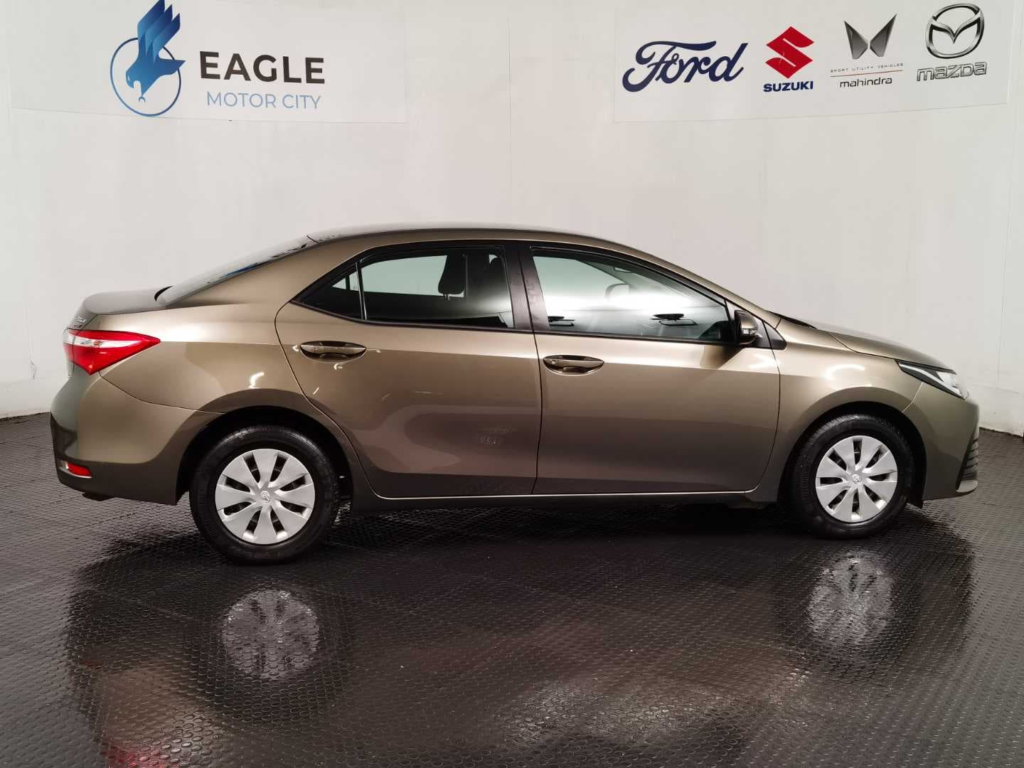 TOYOTA COROLLA QUEST PLUS 1.8 CVT image 9