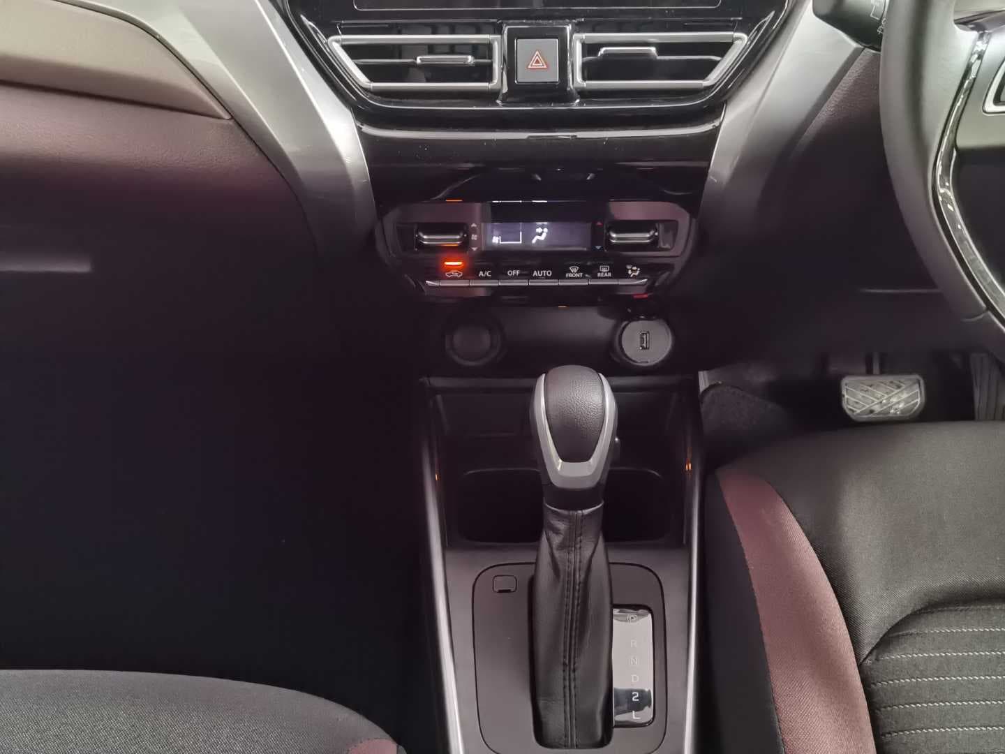 SUZUKI FRONX 1.5 GLX A/T image 13