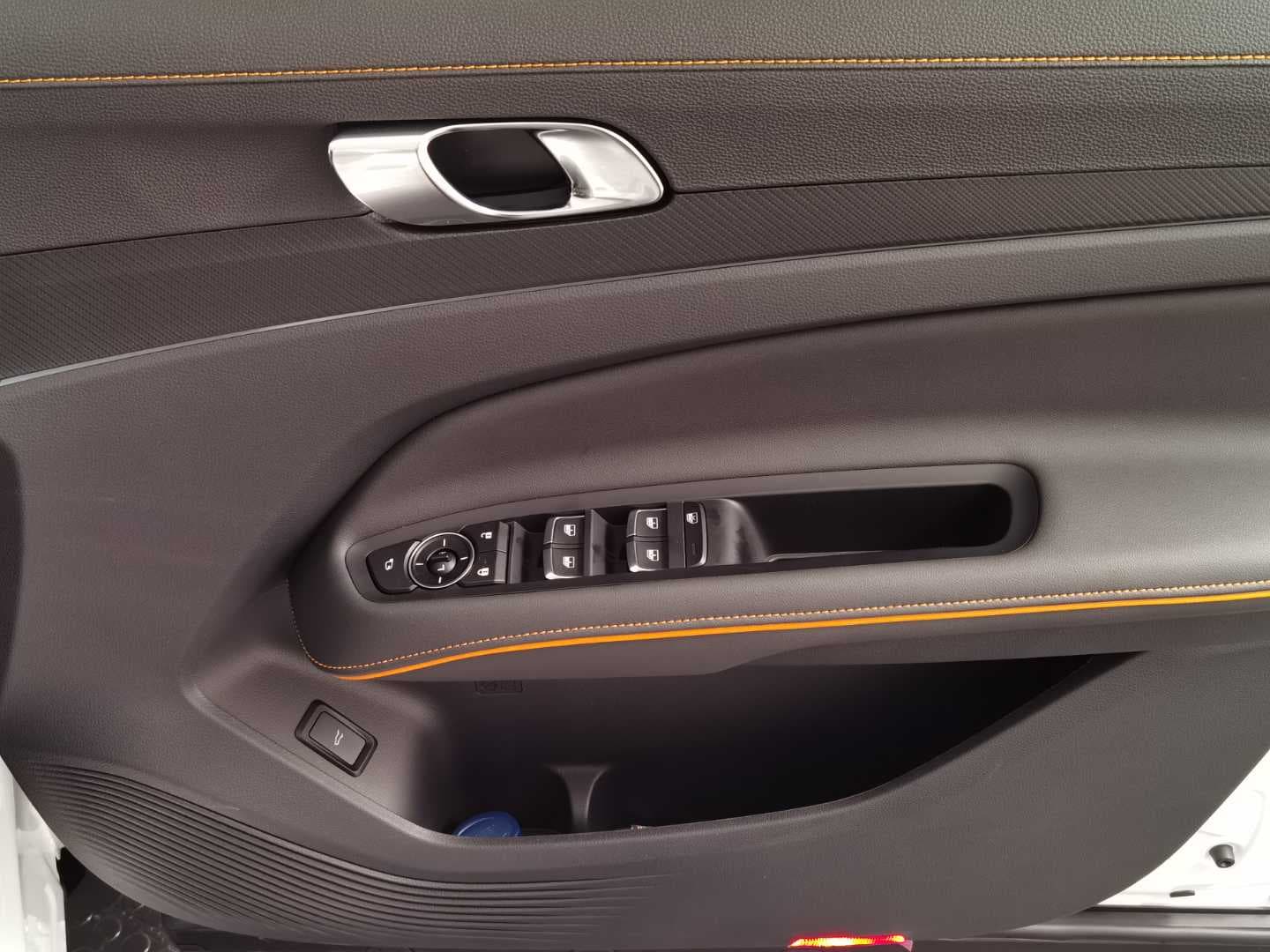 FORD TERRITORY DARK EDITION 1.8L ECOBOOST A/T image 7
