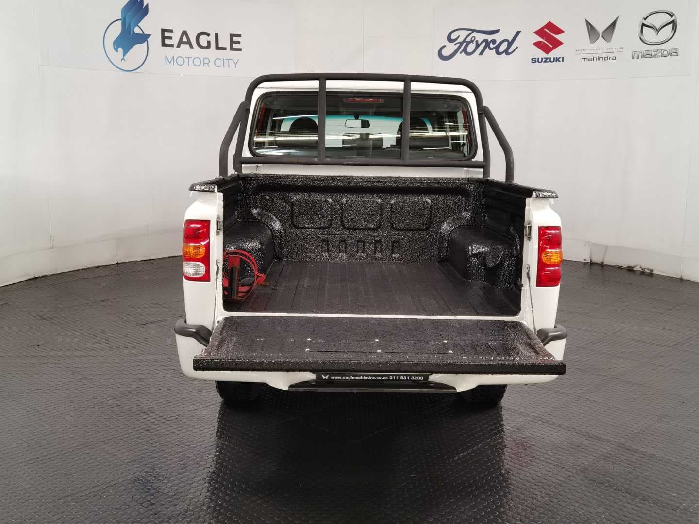 MAHINDRA PIK UP 2.2 mHAWK S6 REFRESH 4X4 A/T P/U D/C image 6