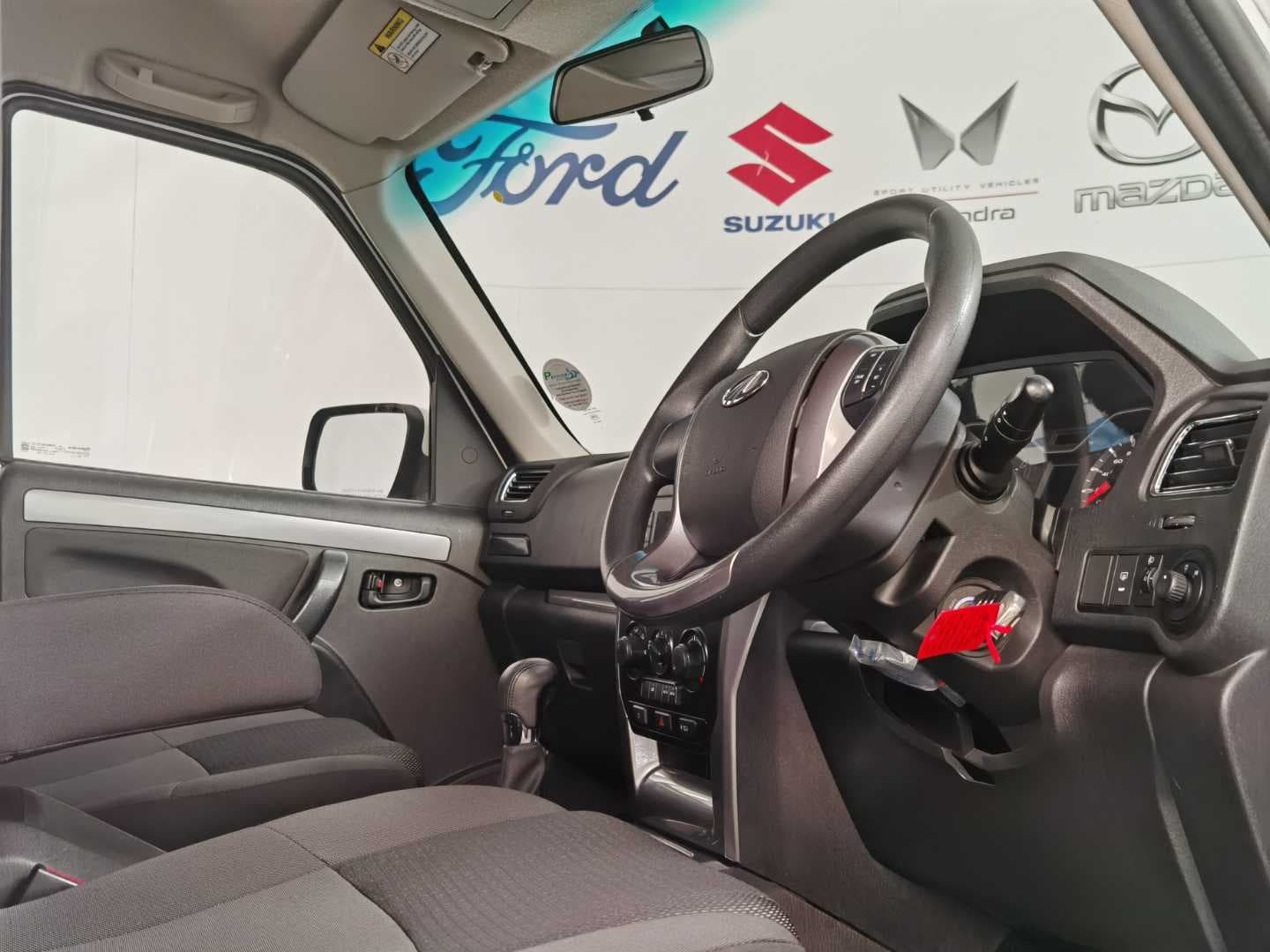 MAHINDRA PIK UP 2.2 mHAWK S6 REFRESH 4X4 A/T P/U D/C image 17