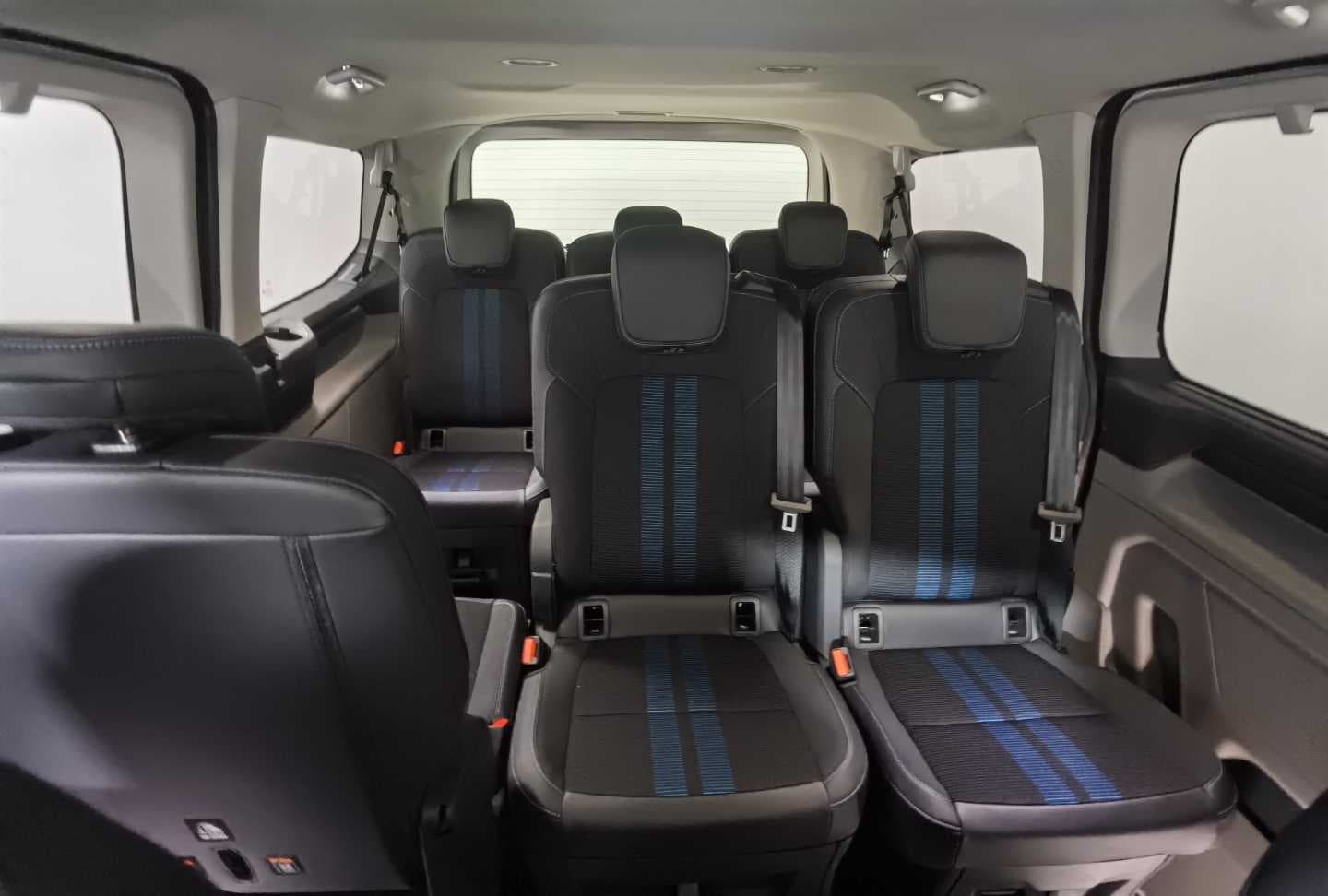 FORD TOURNEO CUSTOM 2.0D SPORT A/T image 19
