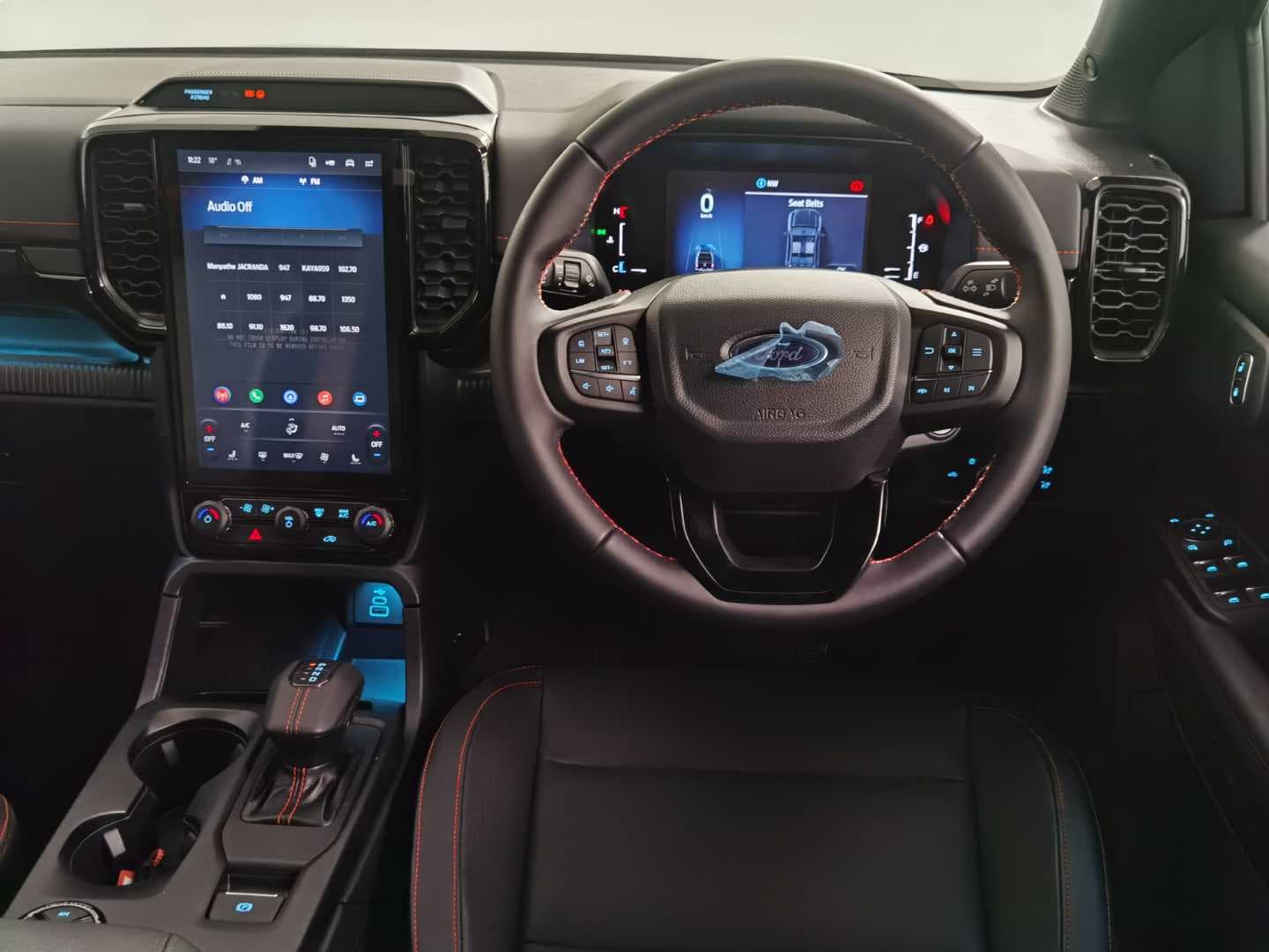 FORD RANGER 3.0D V6 WILDTRAK A/T 4X4 D/C P/U image 17