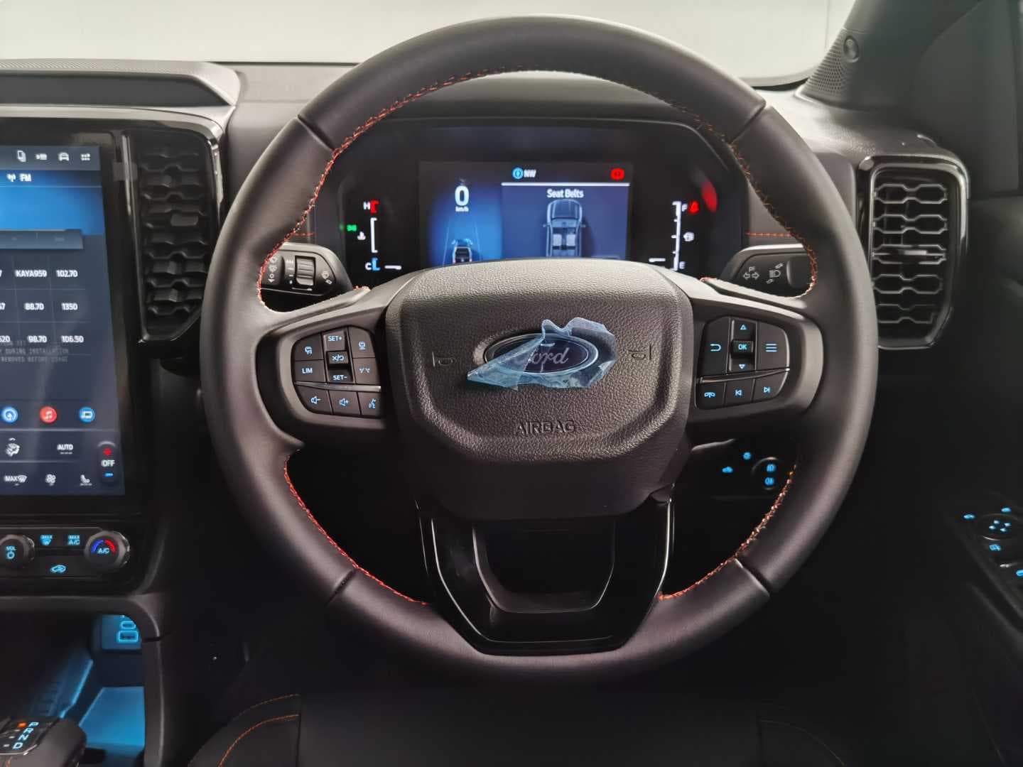 FORD RANGER 3.0D V6 WILDTRAK A/T 4X4 D/C P/U image 18