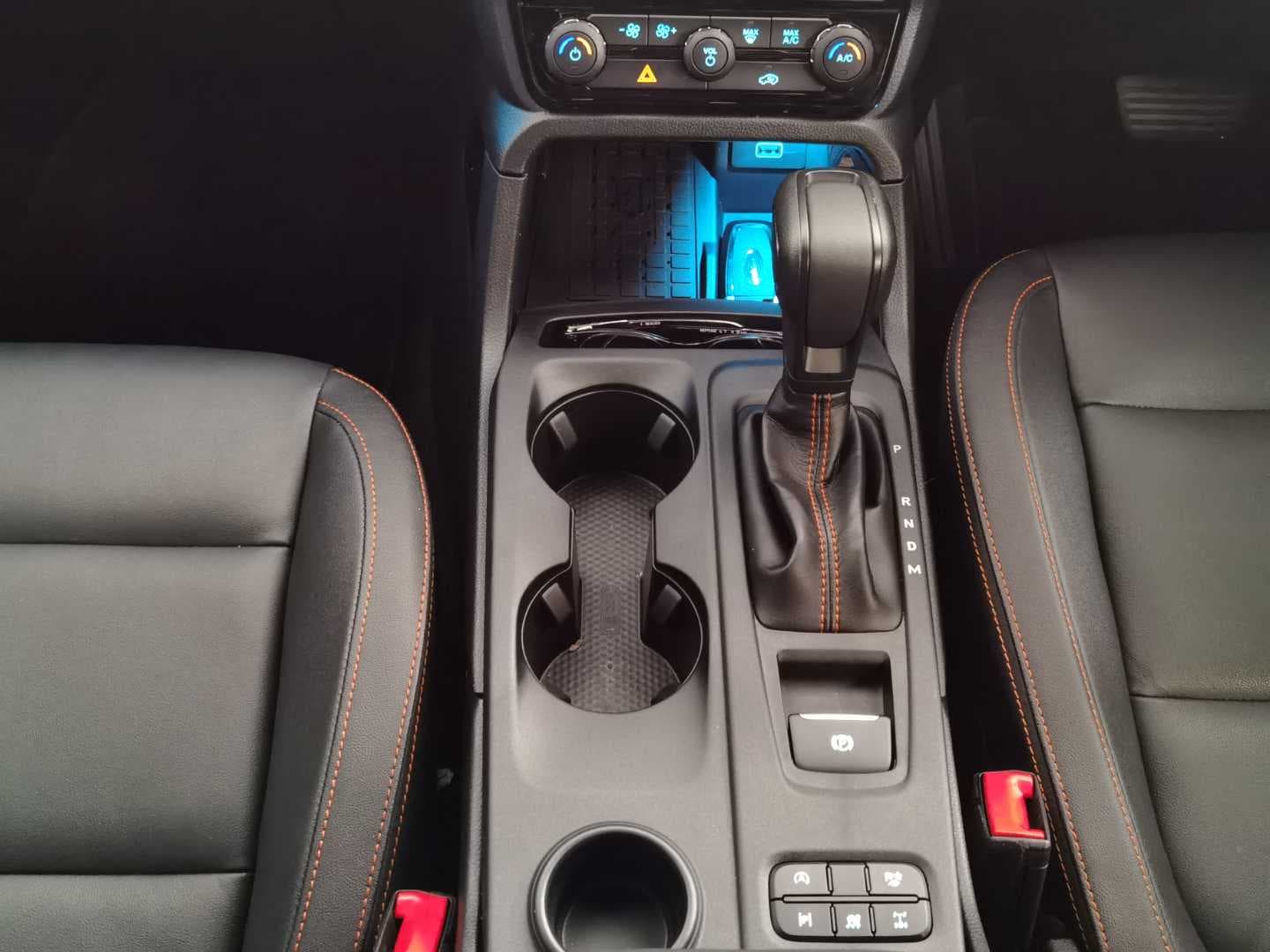 FORD RANGER 2.3 WILDTRAK A/T D/C P/U image 16