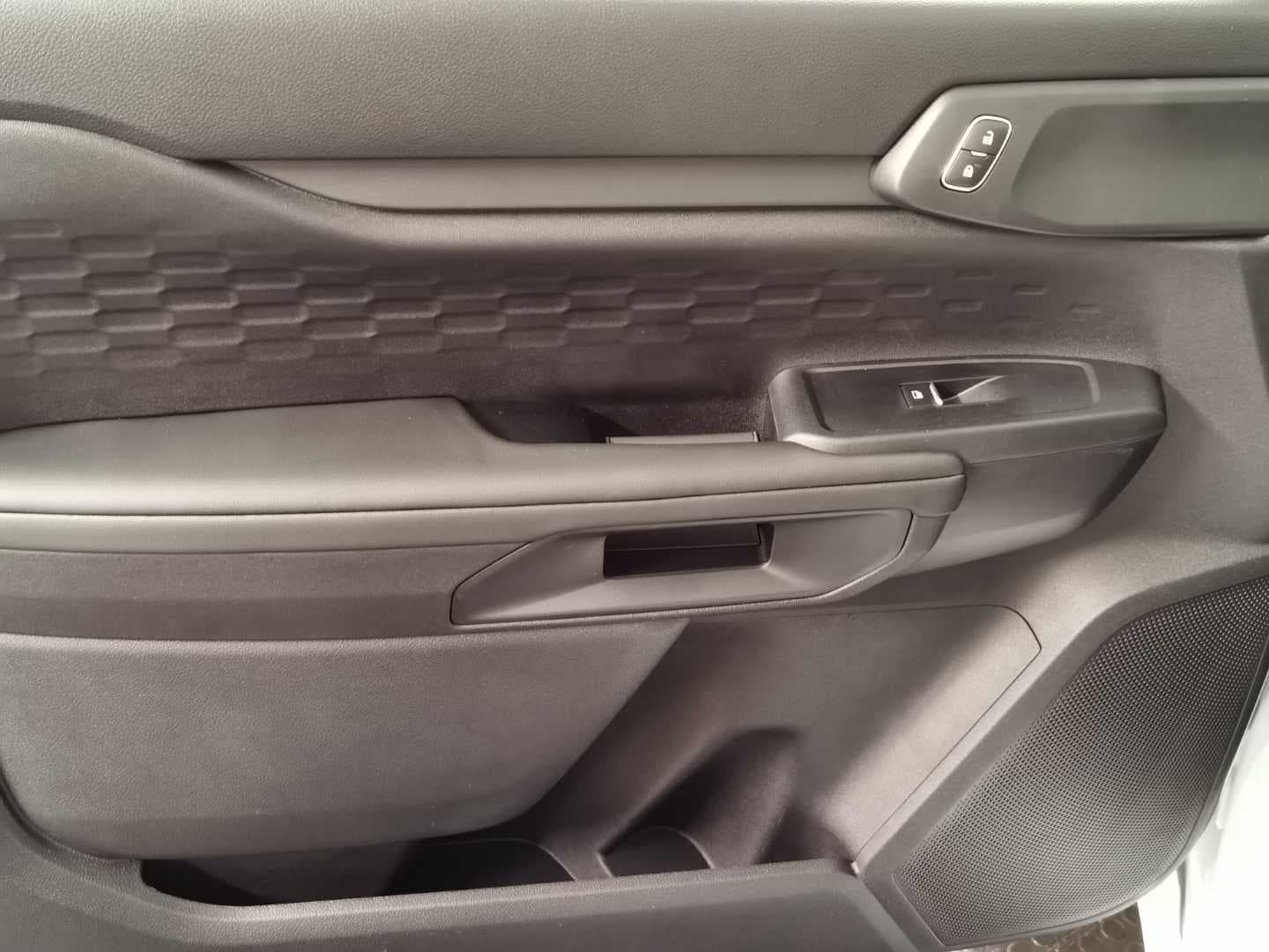FORD RANGER 2.0D SIT XL 4X4 A/T S/C P/U image 12