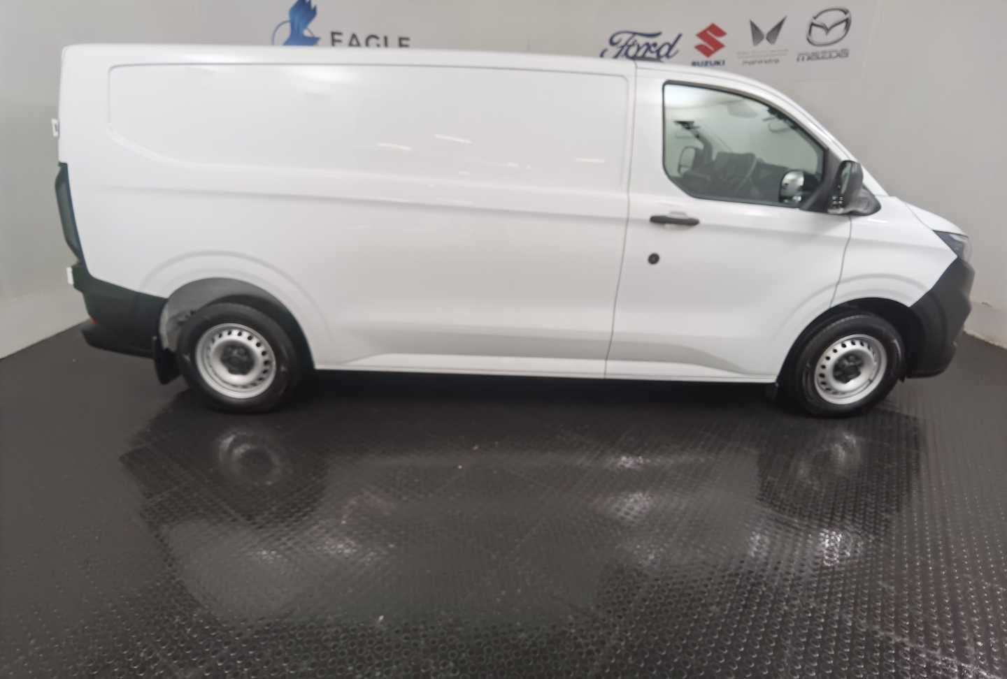 FORD TRANSIT CUSTOM 2.0TDCI LWB BASE F/C P/V image 10