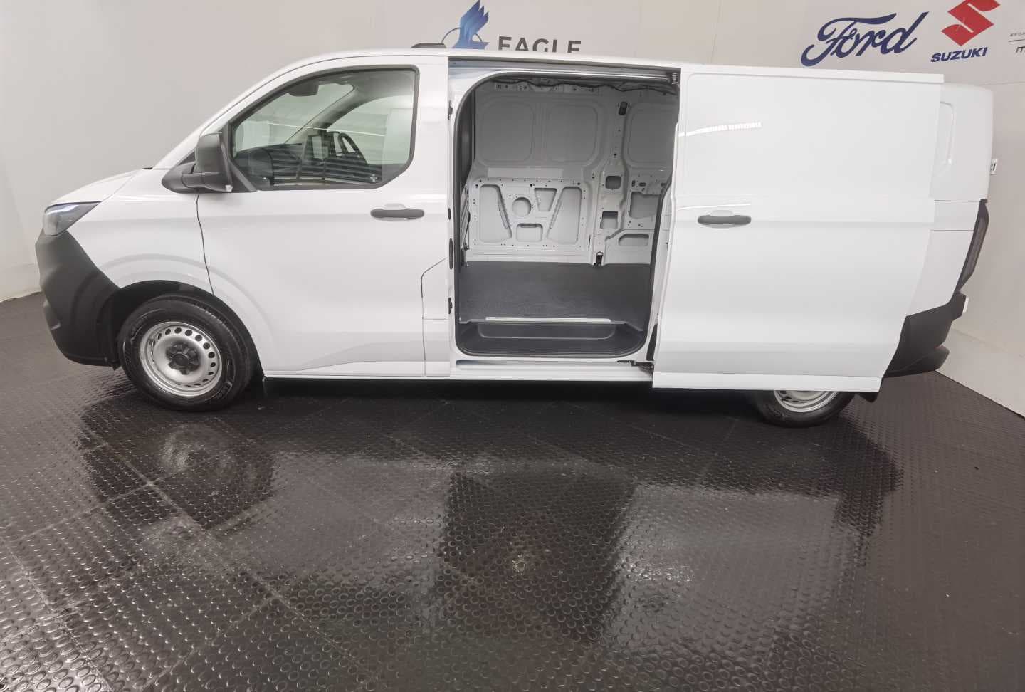 FORD TRANSIT CUSTOM 2.0TDCI LWB BASE F/C P/V image 12