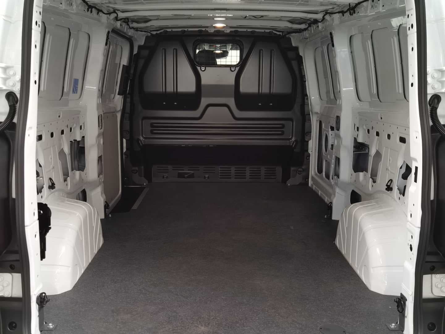 FORD TRANSIT CUSTOM 2.0TDCI LWB BASE F/C P/V image 7