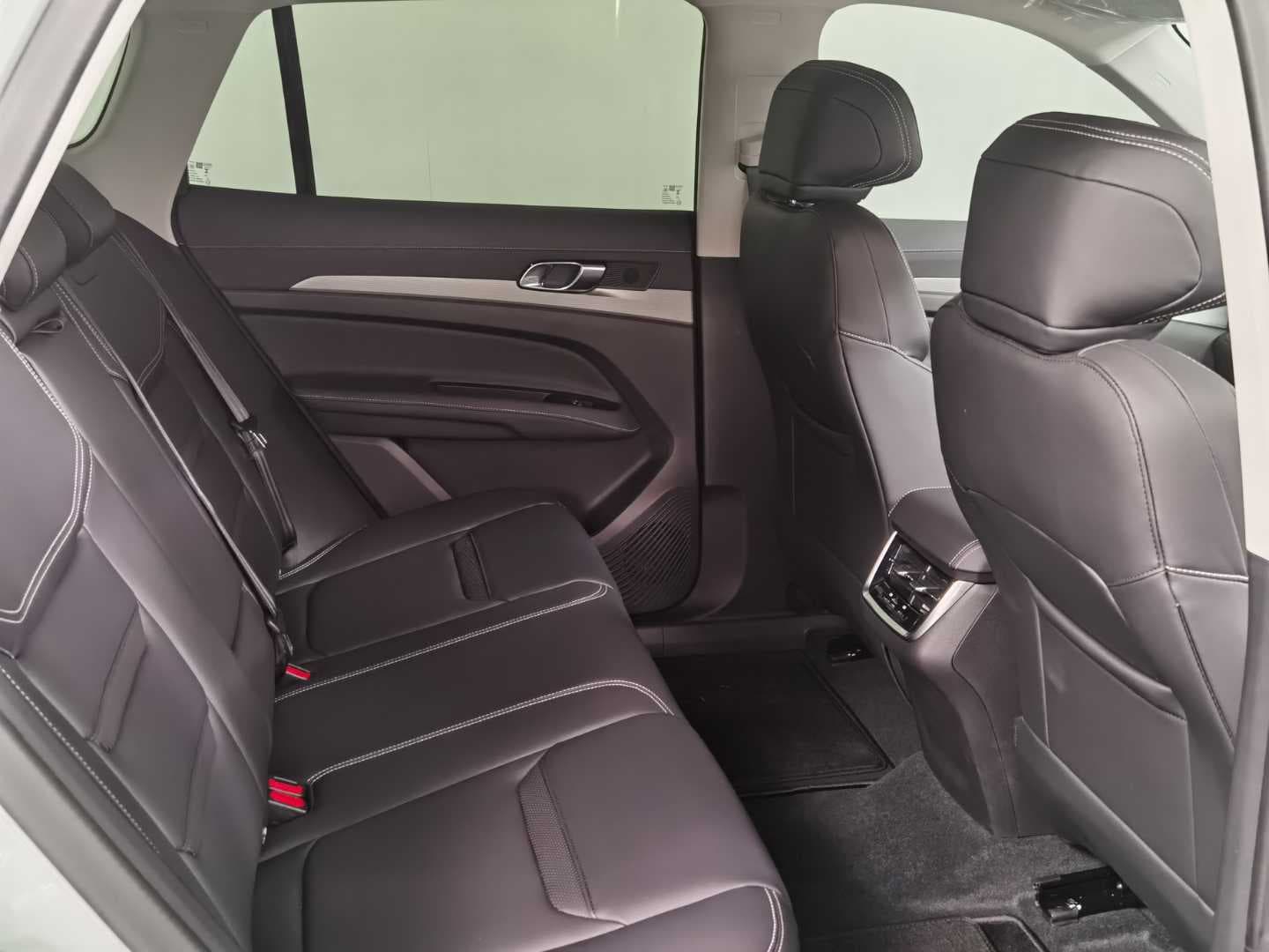FORD TERRITORY TREND 1.8L ECOBOOST A/T image 21