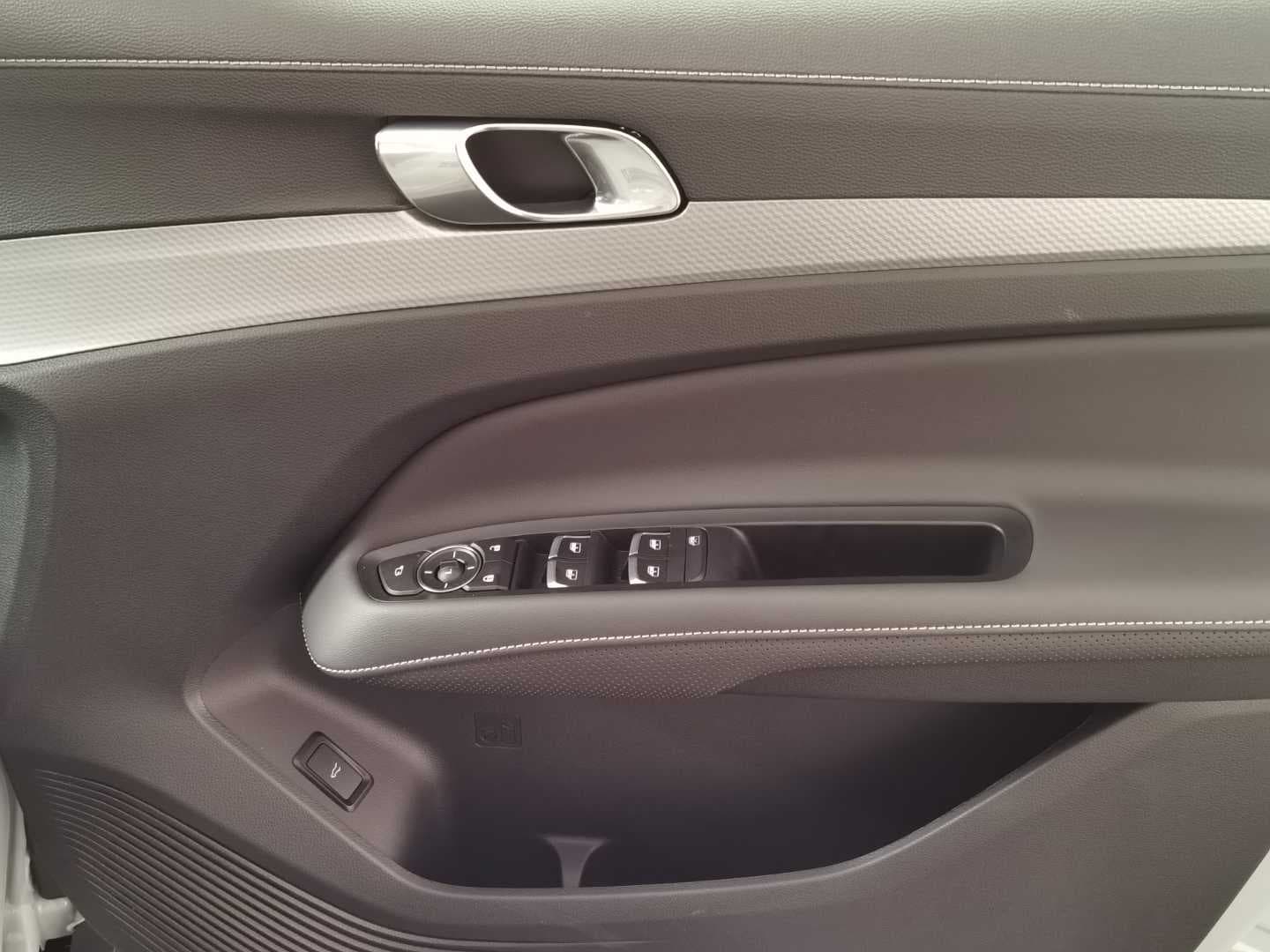 FORD TERRITORY TREND 1.8L ECOBOOST A/T image 17