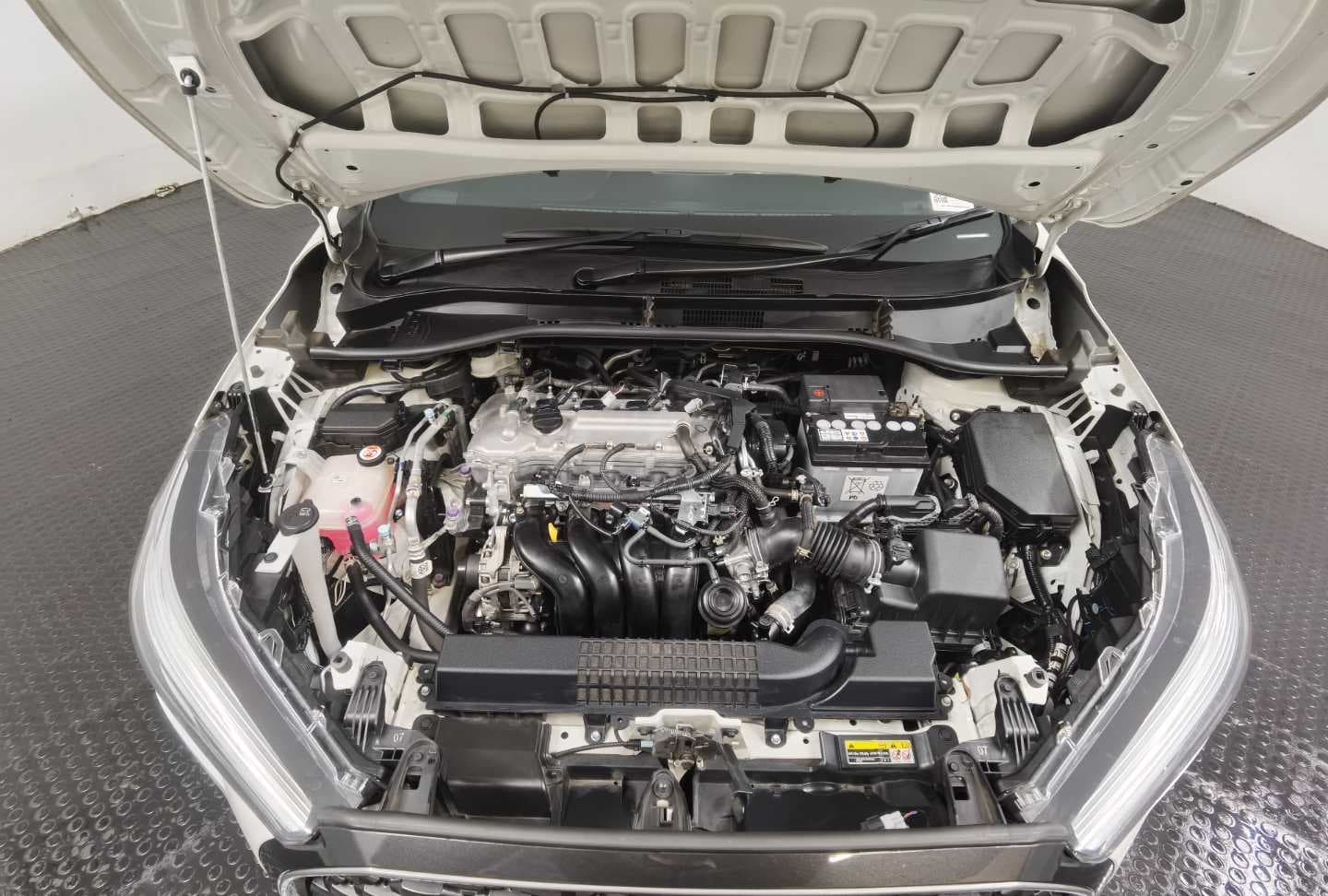TOYOTA COROLLA CROSS 1.8 XR image 10
