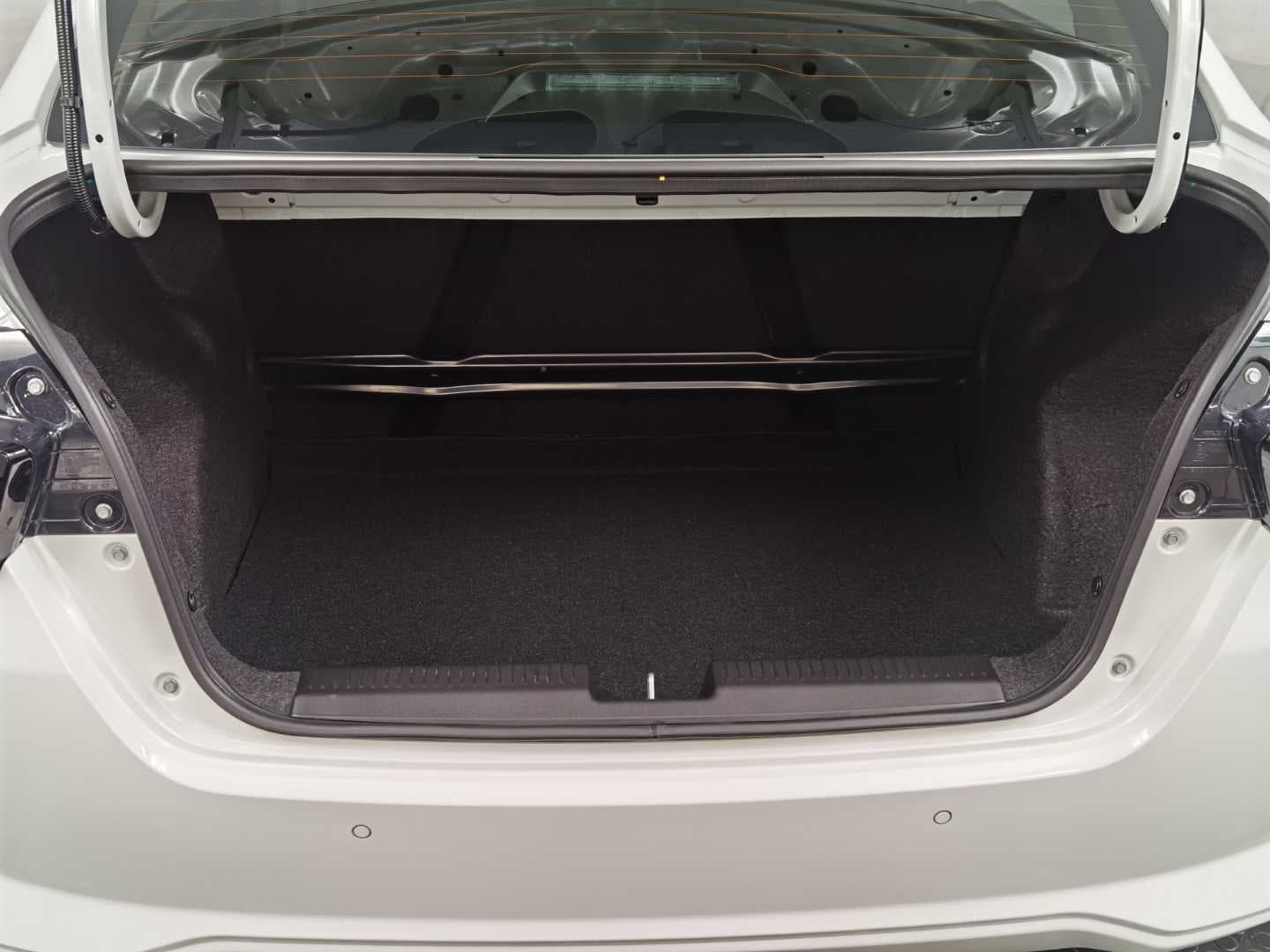 SUZUKI DZIRE 1.2 GA image 6
