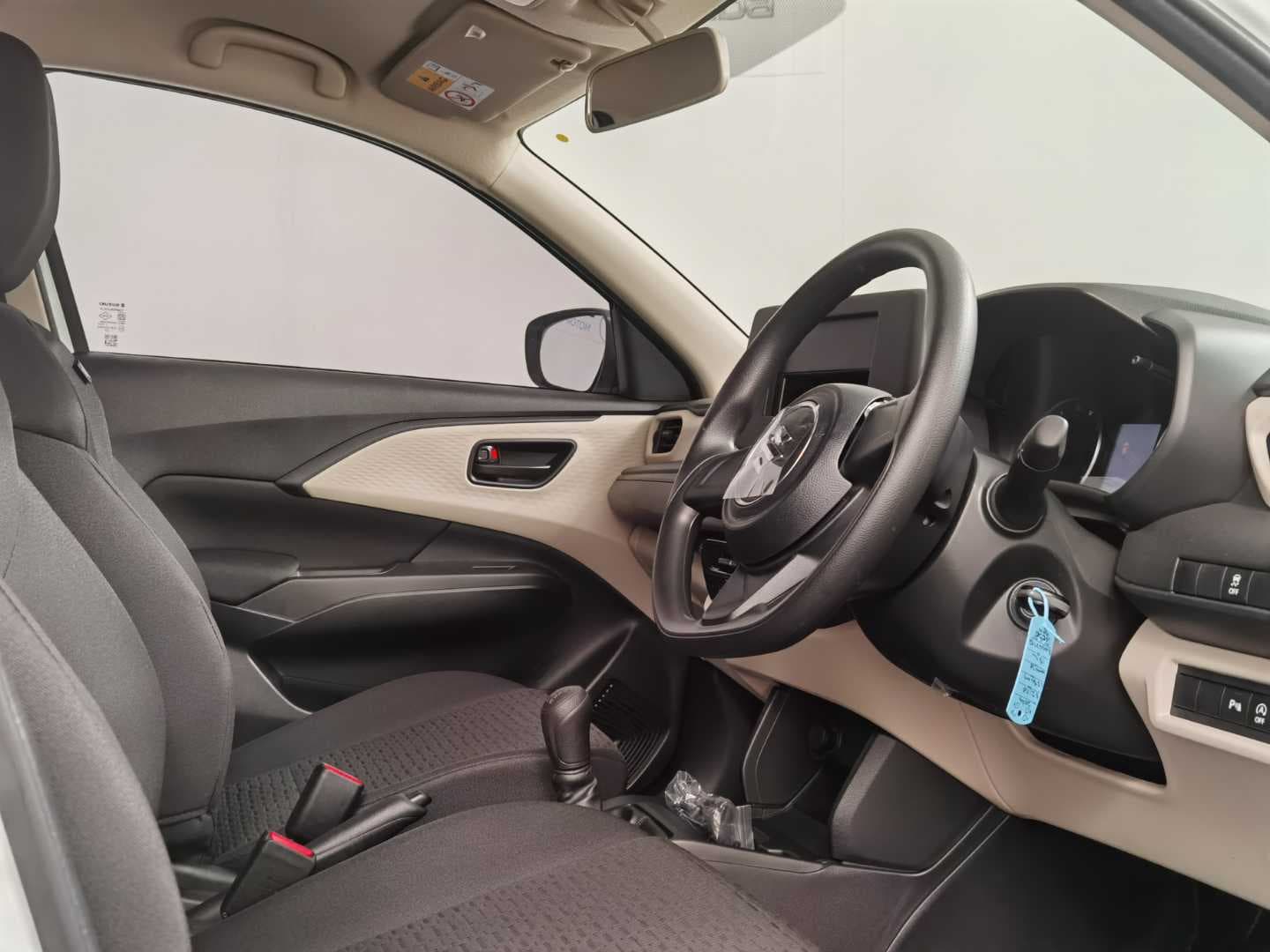 SUZUKI DZIRE 1.2 GA image 18