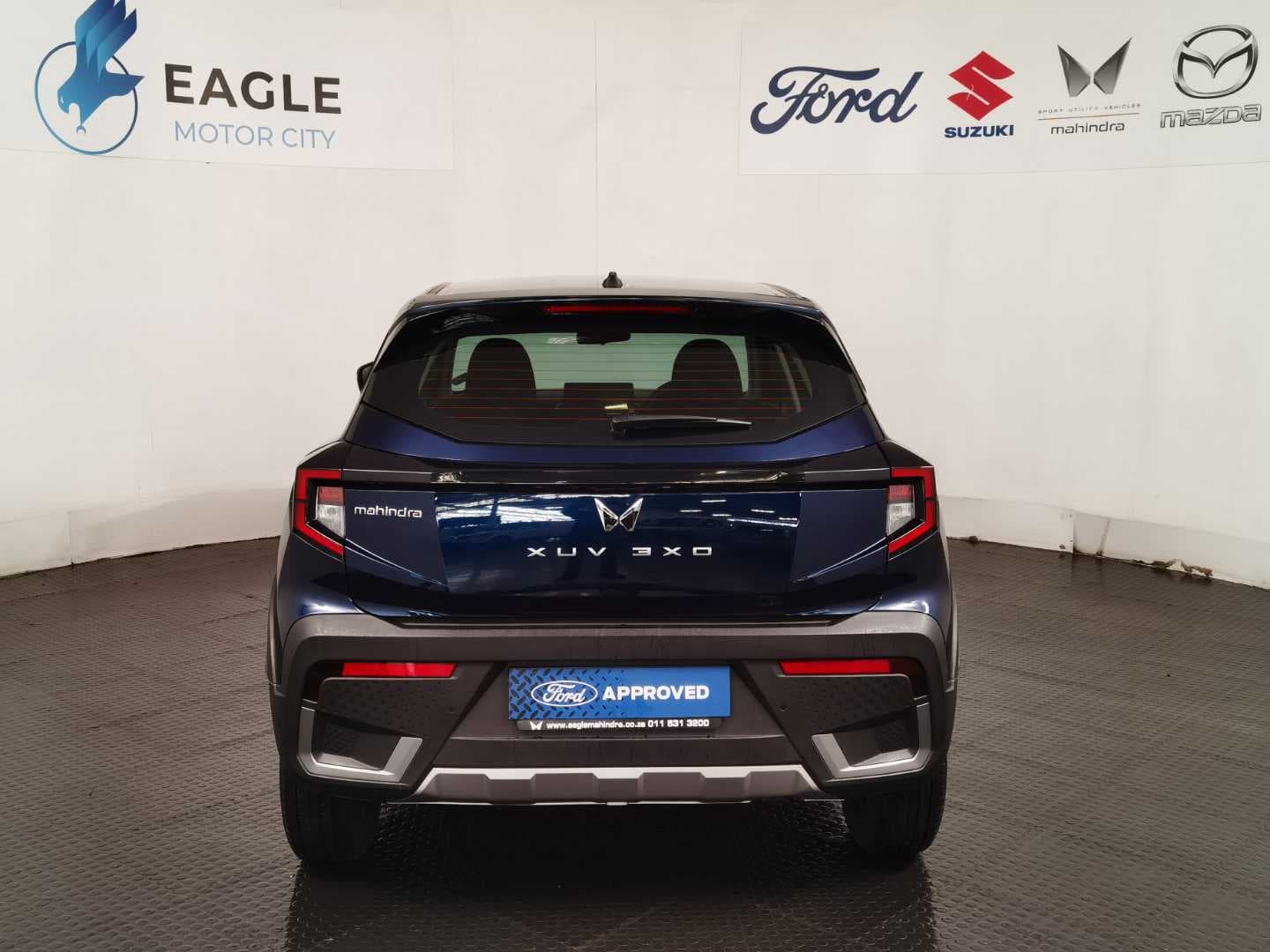 MAHINDRA XUV3XO 1.2T MX3 A/T image 7