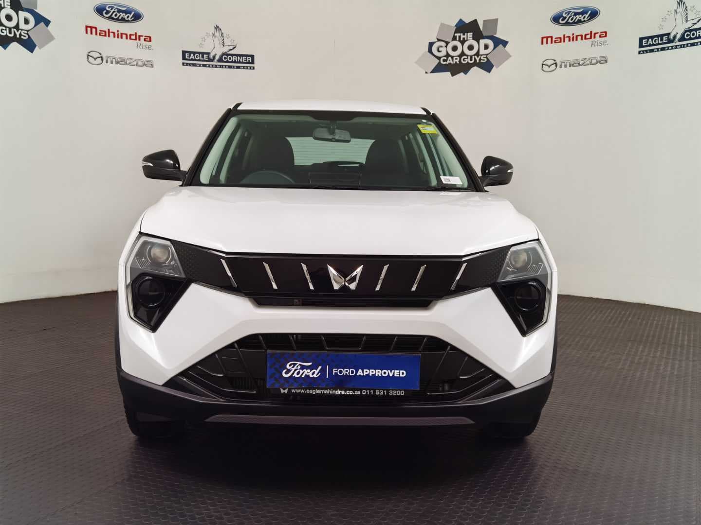 MAHINDRA XUV3XO 1.2T MX3 A/T image 2