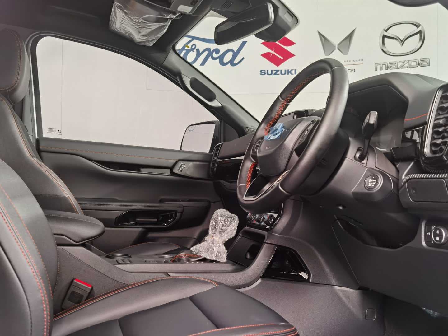 FORD RANGER 2.3 WILDTRAK A/T D/C P/U image 17