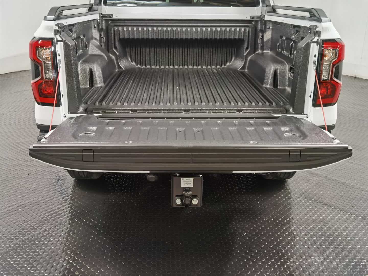 FORD RANGER 2.3 WILDTRAK A/T D/C P/U image 7
