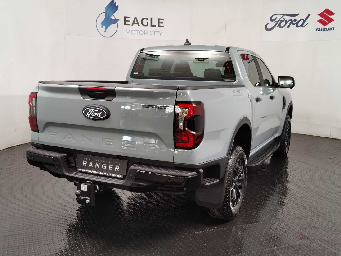 FORD RANGER 3.0D V6 SPORT A/T 4X4 D/C P/U image 9