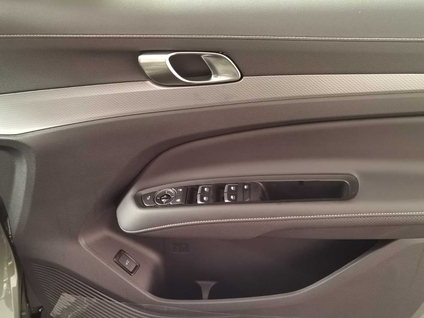 FORD TERRITORY TREND 1.8L ECOBOOST A/T image 17
