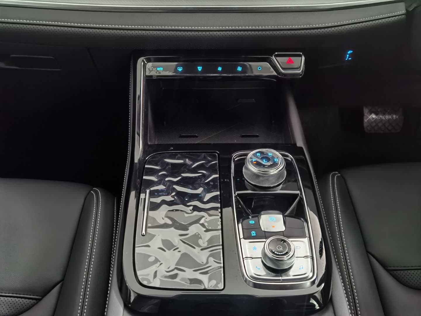 FORD TERRITORY TREND 1.8L ECOBOOST A/T image 13