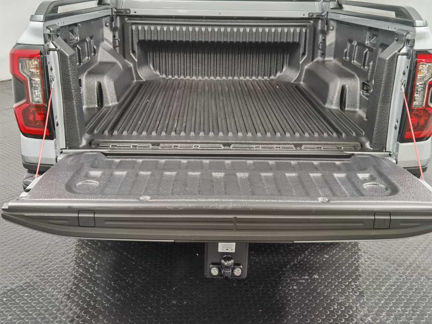 FORD RANGER 2.3 WILDTRAK A/T D/C P/U image 7