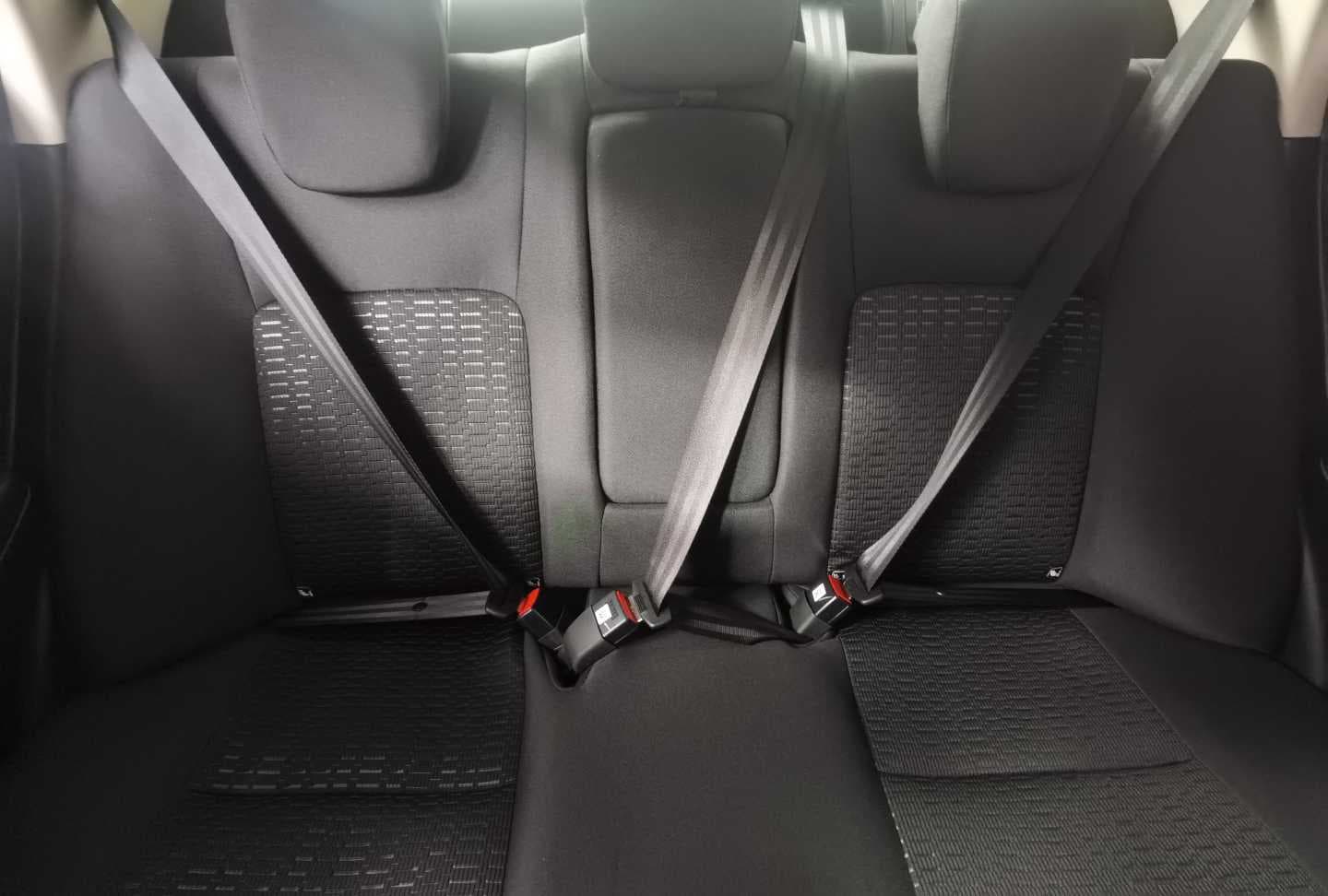 SUZUKI DZIRE 1.2 GL+ image 18