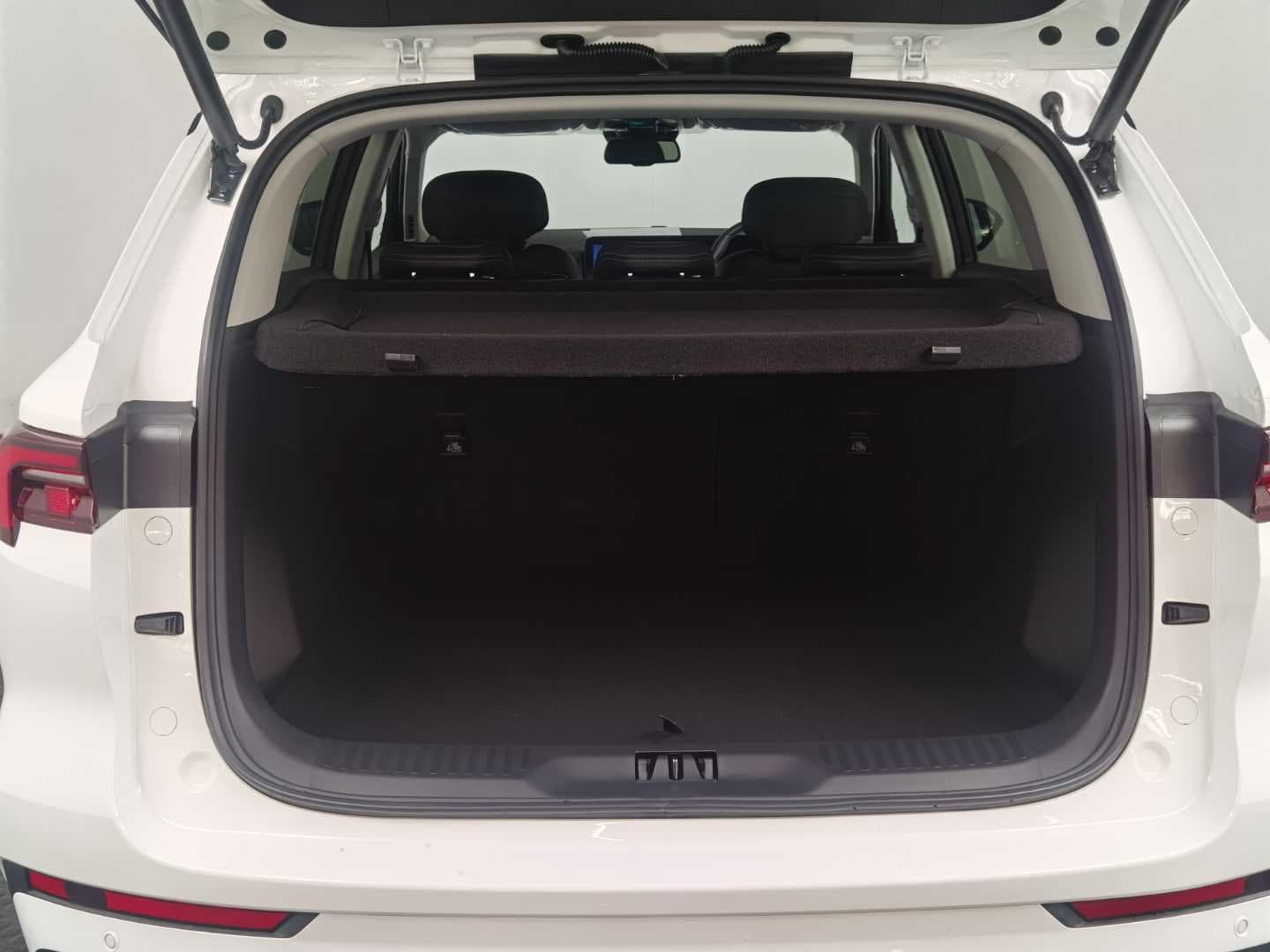 FORD TERRITORY TREND 1.8L ECOBOOST A/T image 6