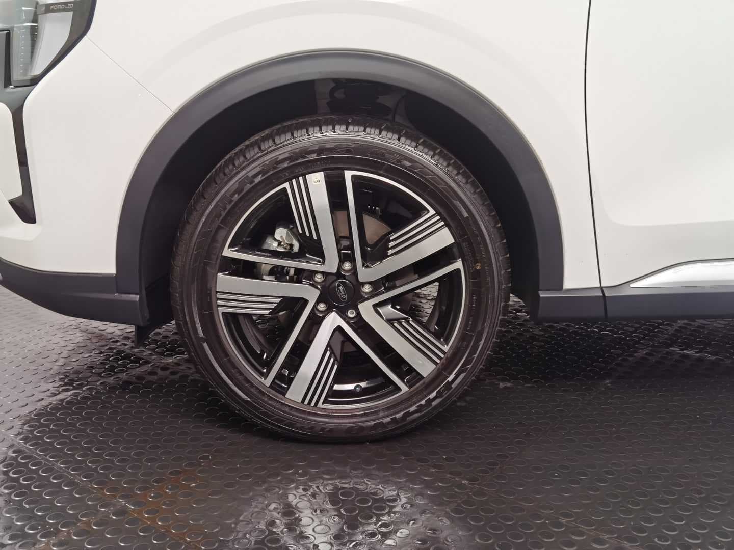 FORD TERRITORY TITANIUM 1.8L ECOBOOST A/T image 10