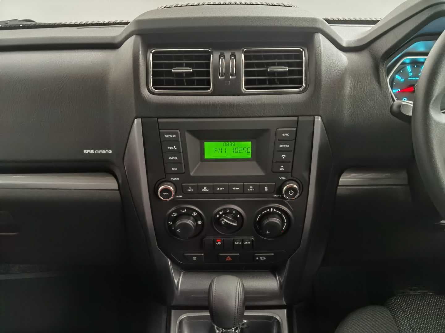 MAHINDRA PIK UP 2.2 mHAWK S6 KAROO A/T P/U D/C image 12