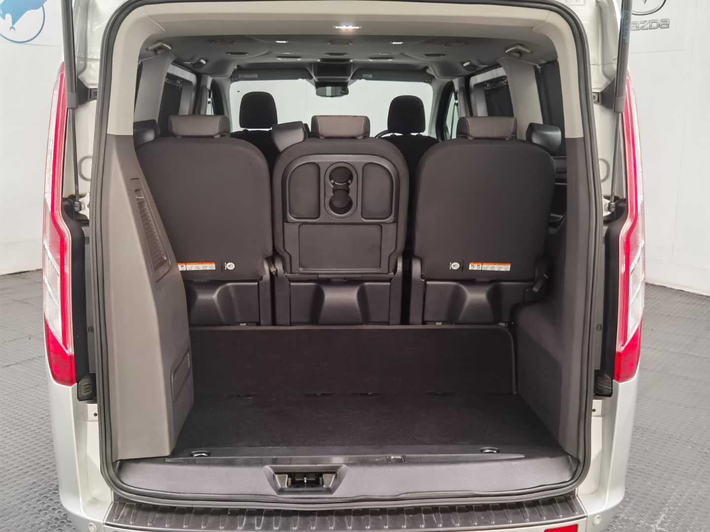 FORD TOURNEO CUSTOM LTD 2.0TDCI A/T (136KW) image 6