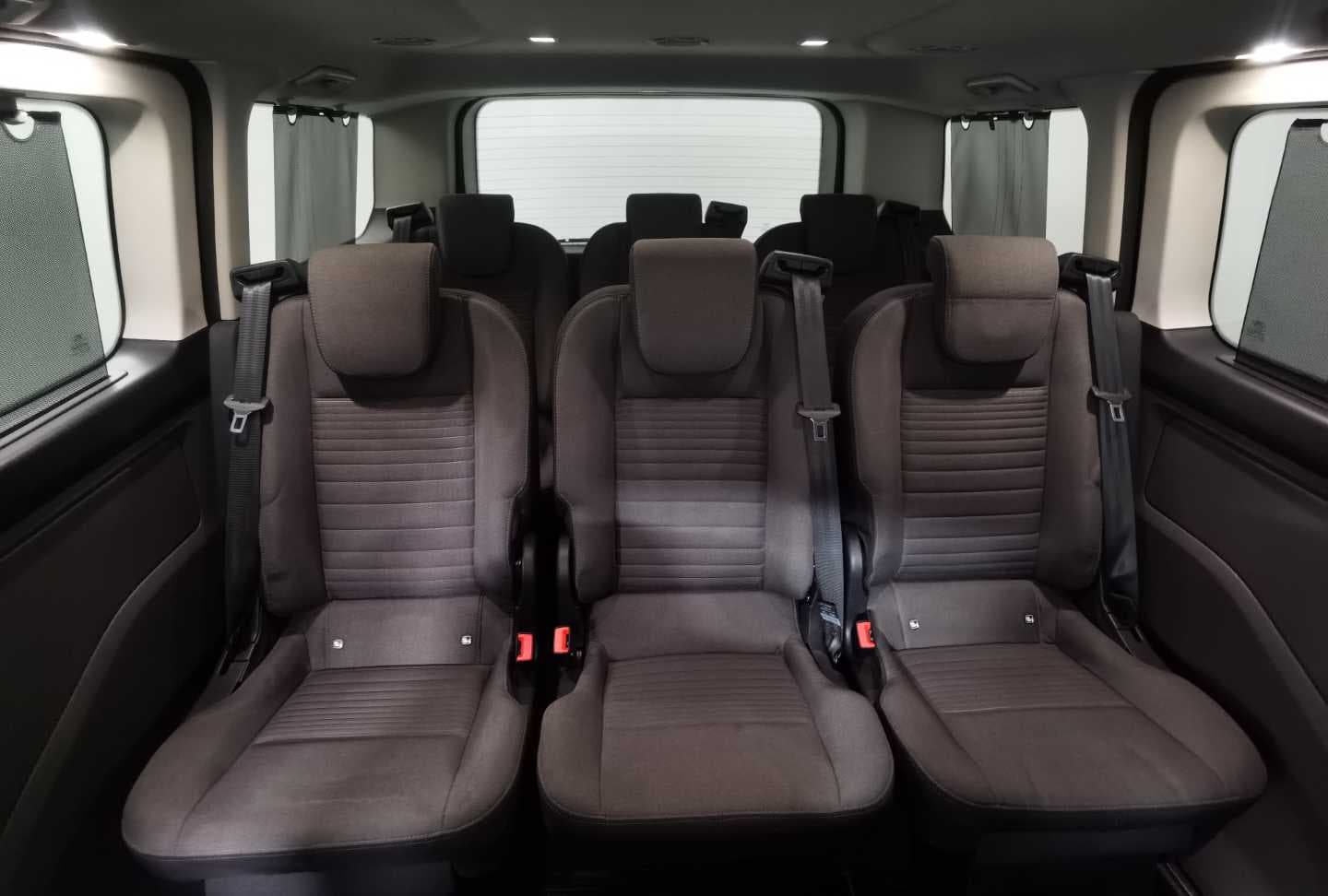 FORD TOURNEO CUSTOM LTD 2.0TDCI A/T (136KW) image 16